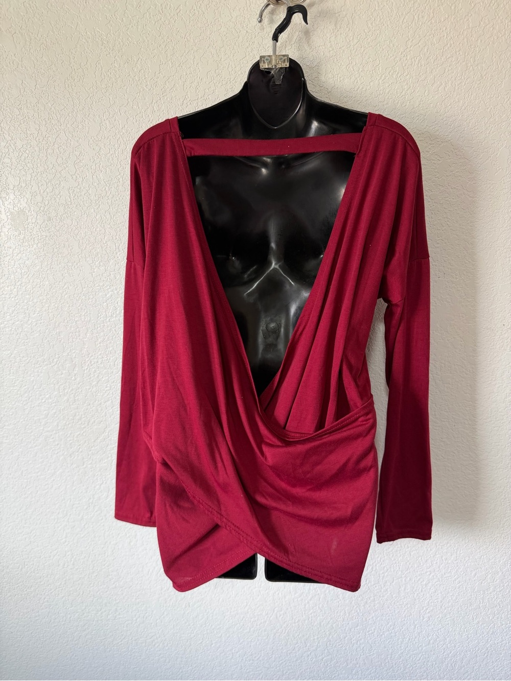 Women’s Backless Long Sleeve Top - Burgundy